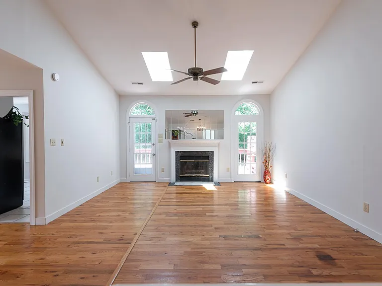 12922 Copperas Ln — Photo 1