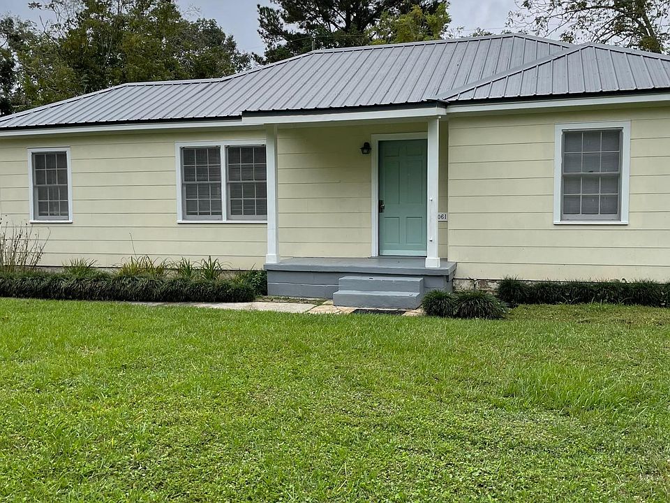 3061 Fendley Ave.
0