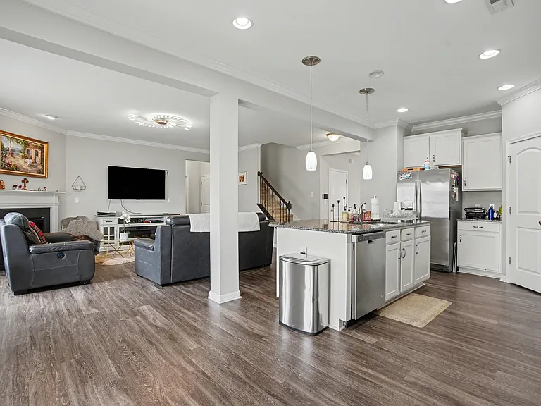 10916 Tower Oak Dr — Photo 13