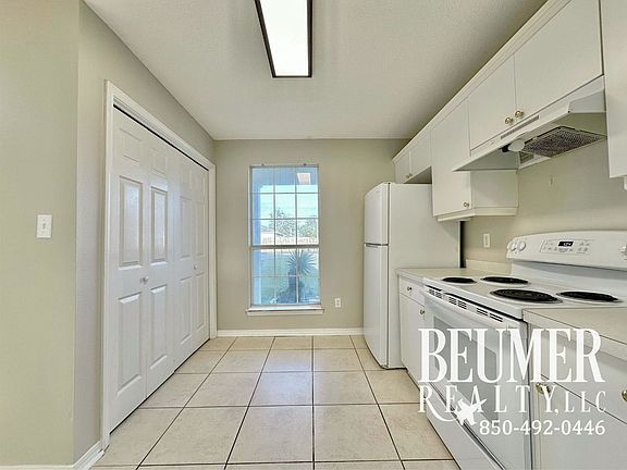 5th image of 1097 Antigua Cir