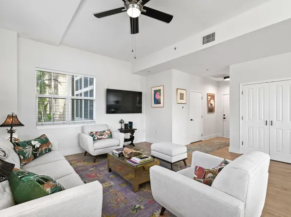 3940 N Flagler Dr, West Palm Beach, FL