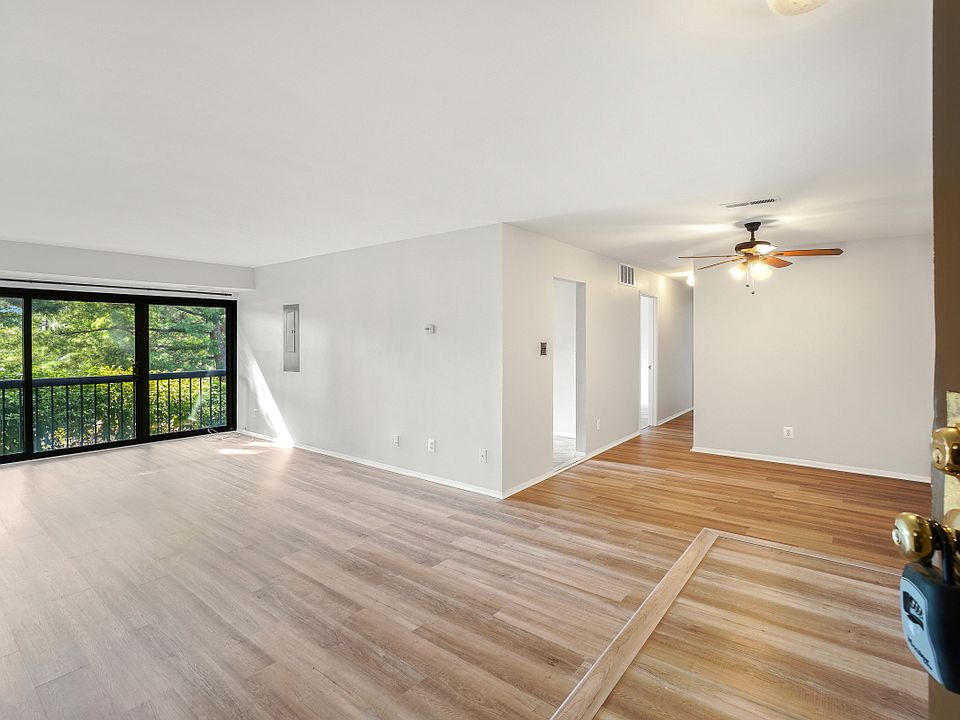 Foyer Entry, Family Room, and Dining Room