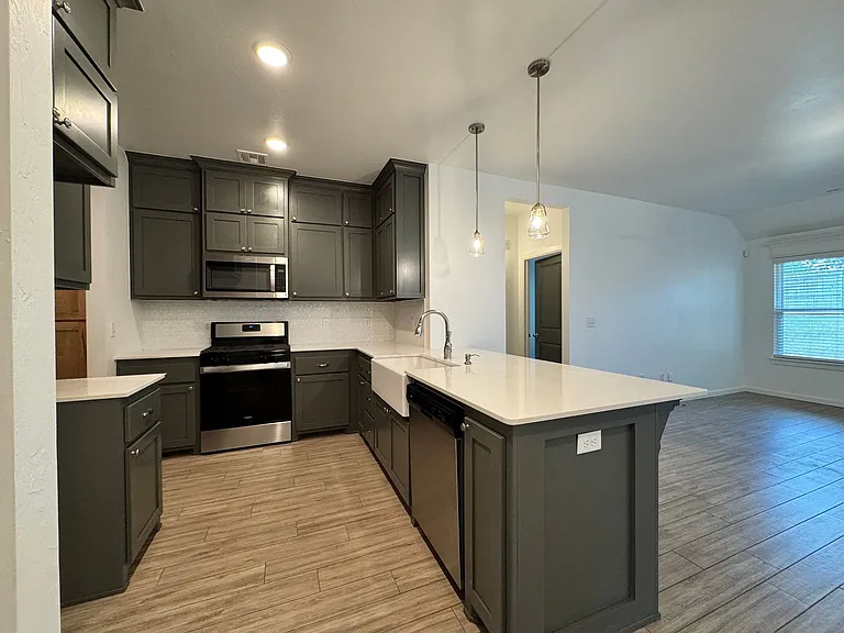 1113 Magnolia Dr — Photo 13