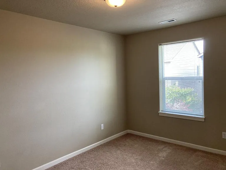 2555 Carson Loop — Photo 6
