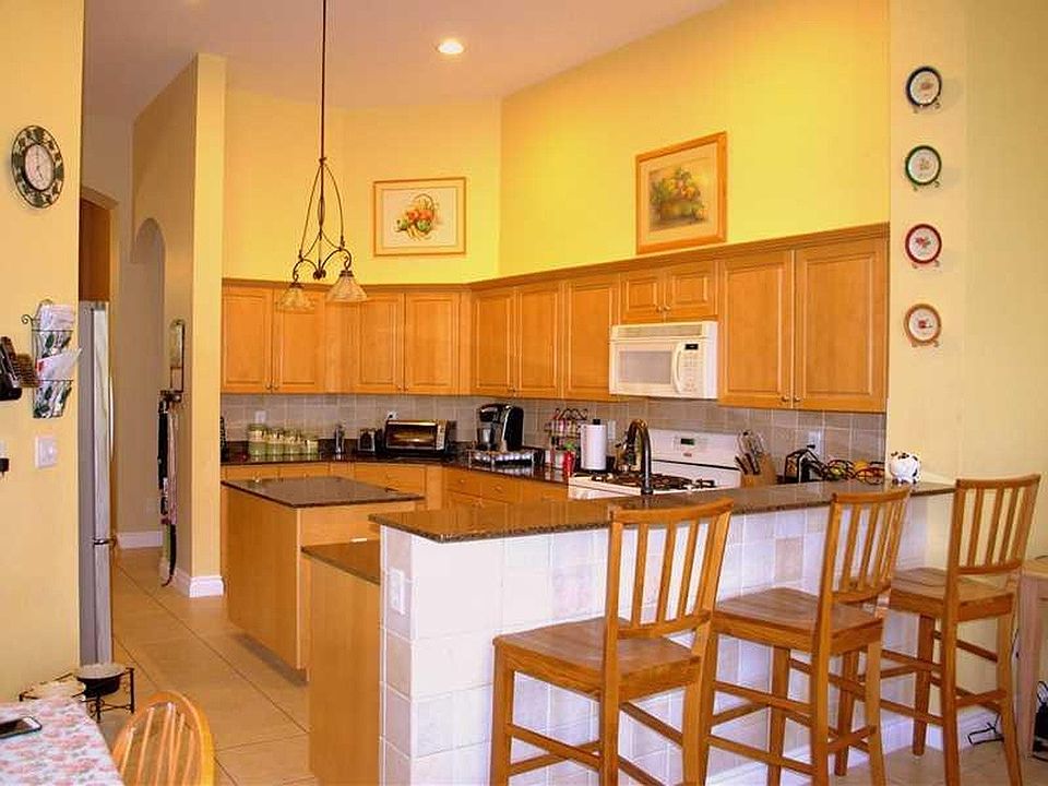 2nd image of 1080 Deerwood Ln