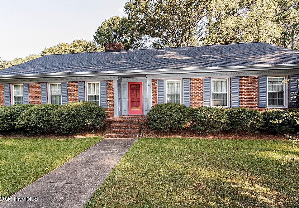 1st image of 218 Forest Hills Road NW
