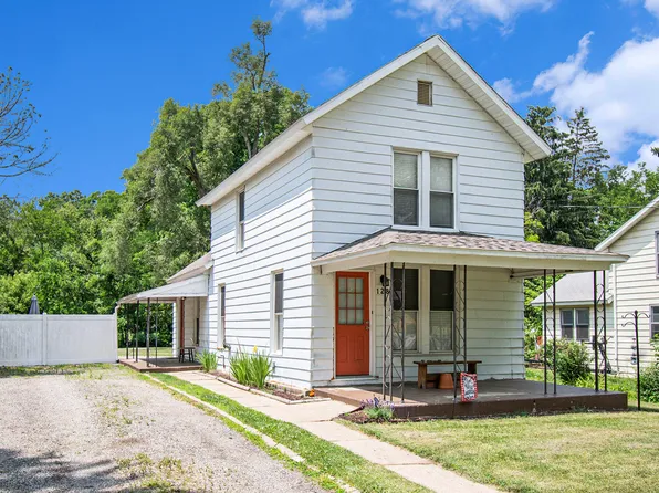 128 Broad St, Brooklyn, MI 49230