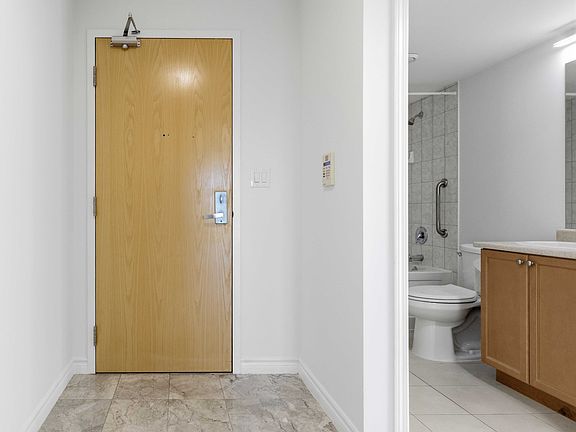 4th image of 88 Grangeway Ave #1109