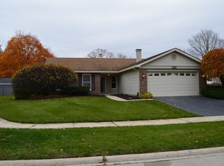 1910 Witt Ct, Lombard, IL 60148