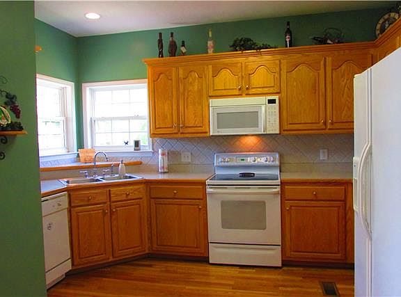 2nd image of 2603 Underhill Ct