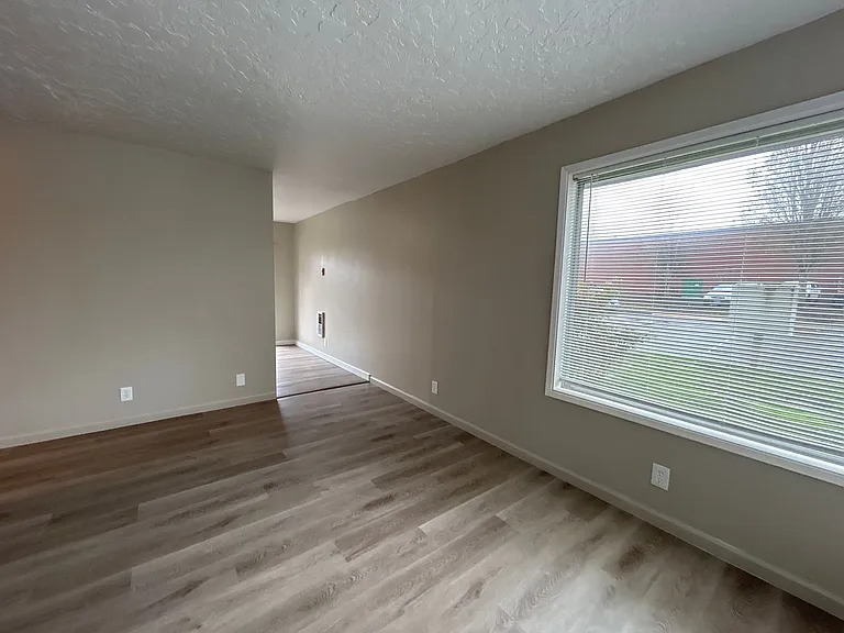 486 Buckeye St — Photo 11