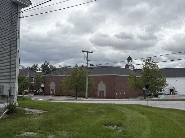 12 Hall Ave #1A