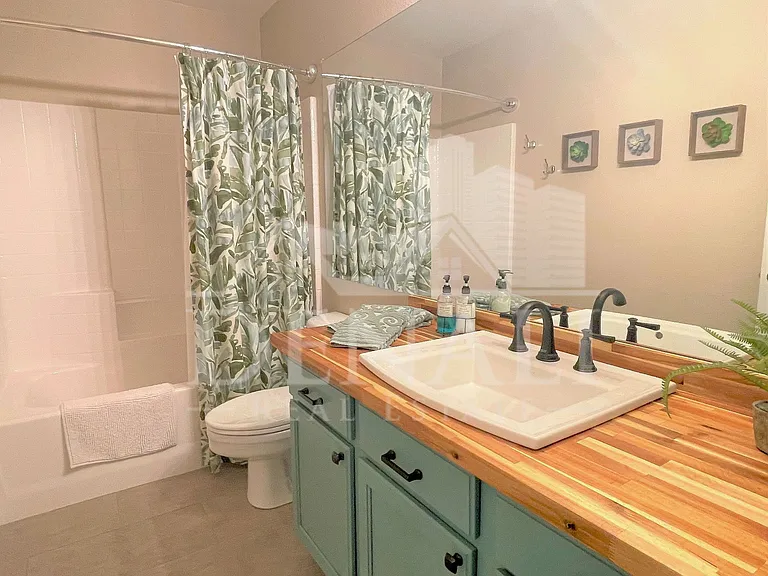 1506 N Sierra Hts — Photo 11