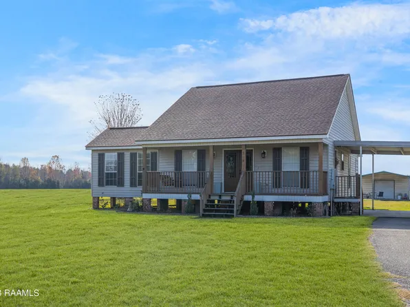 529 Cocodril Rd, Scott, LA 70583