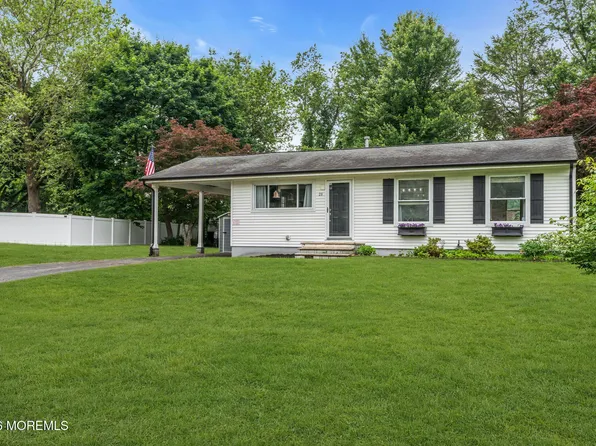 28 Dawn Cypress Lane, Jackson, NJ 08527