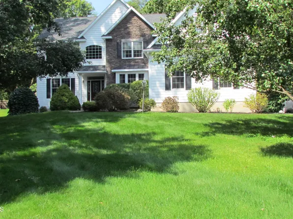 3 Nicholby Court, Latham, NY 12110