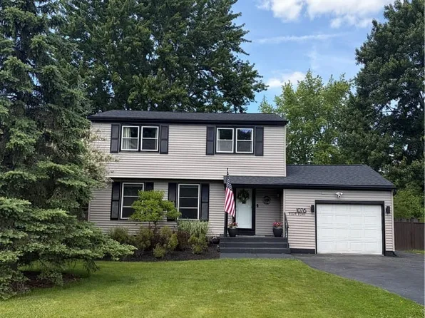 1076 Klein Rd, Buffalo, NY 14221
