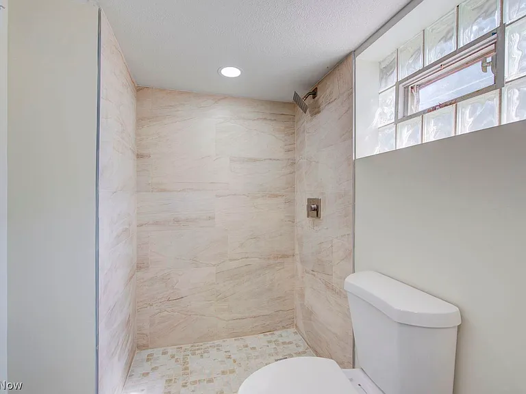 14016 Lakota Ave — Photo 35