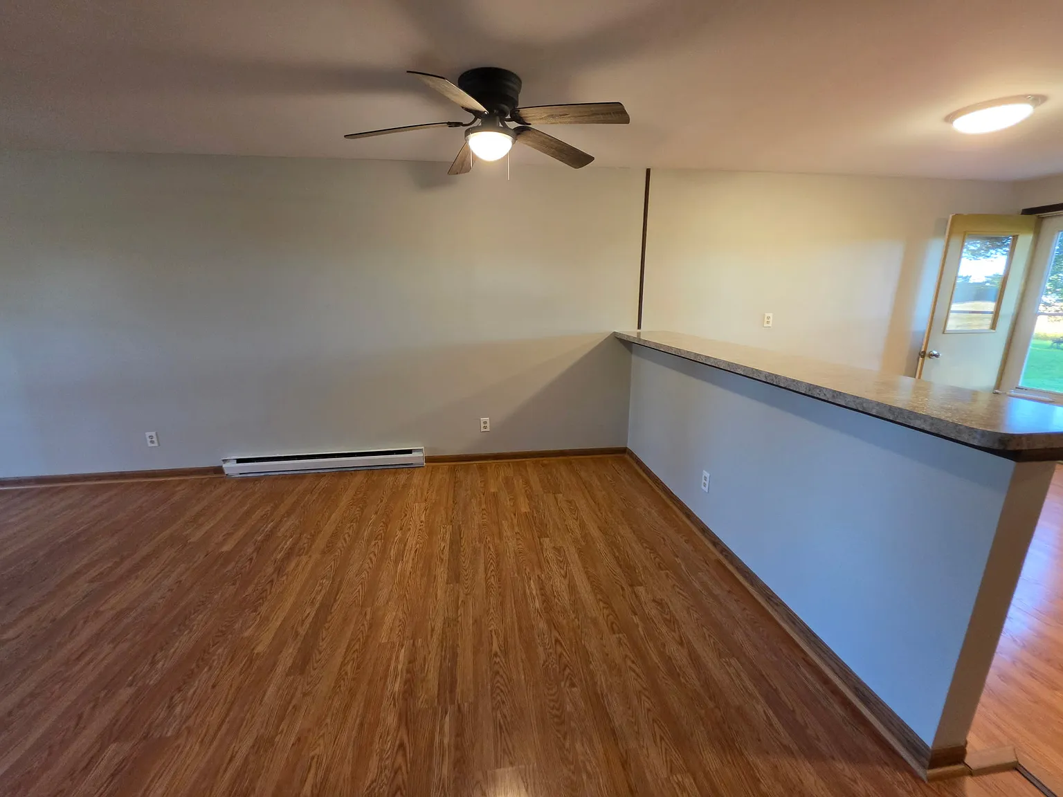 2 bed, 1500 sqft, $1,400 — Photo 4