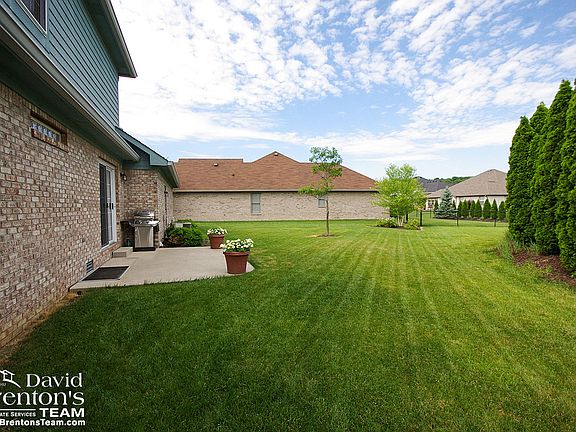 3rd image of 7702 Donnehan Ct