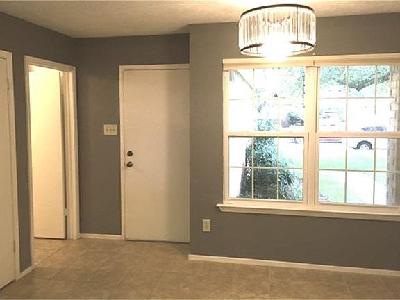 4th image of 2406 N Ferrisburg Ct