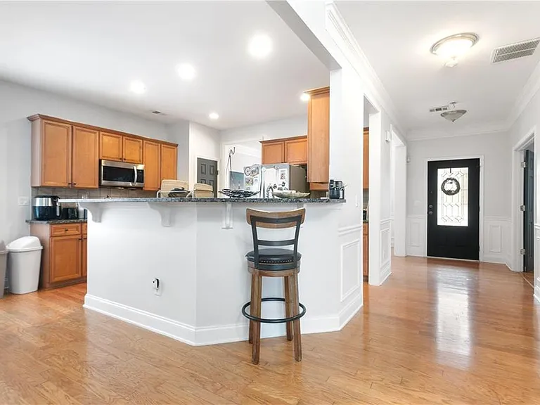 3538 Old Towne Ln — Photo 4