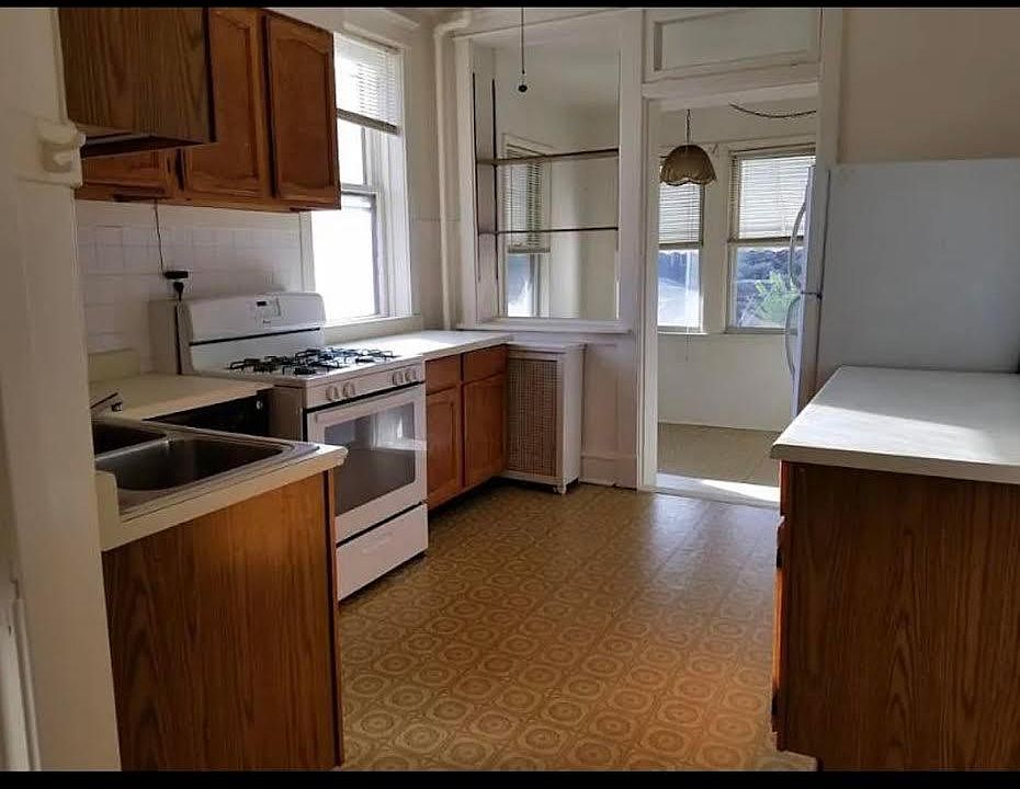 1st image of 1641 W Balmoral Ave #3
