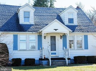 127 W Pine St, Mount Holly Springs, PA 17065