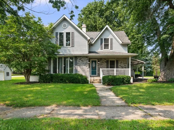 204 NE 7th St, Galva, IL 61434