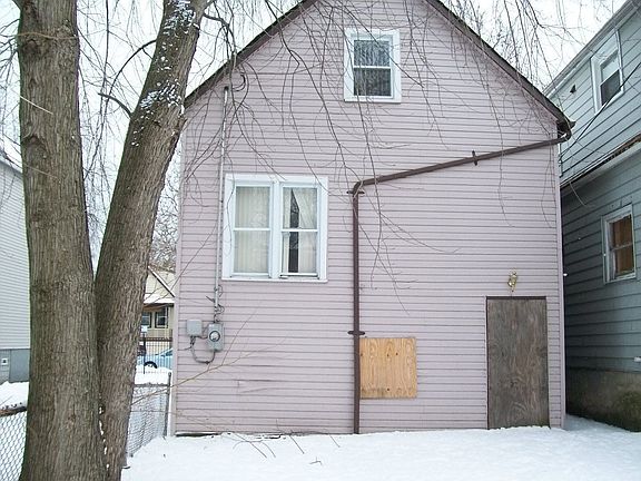 2nd image of 8222 S Marquette Ave