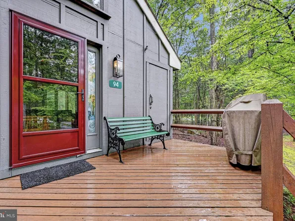 94 Alpine, Lake Harmony, PA 18624