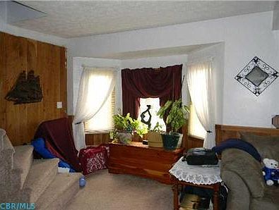 5th image of 386 Myers Ave