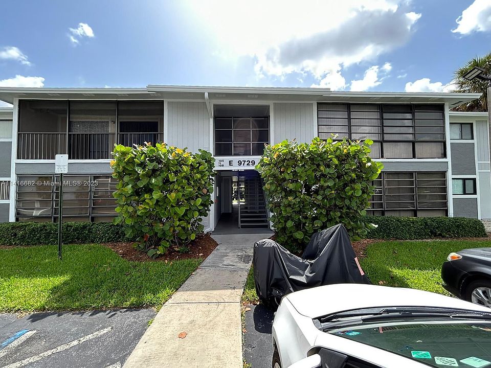 1st image of 9729 Hammocks Blvd APT 105E