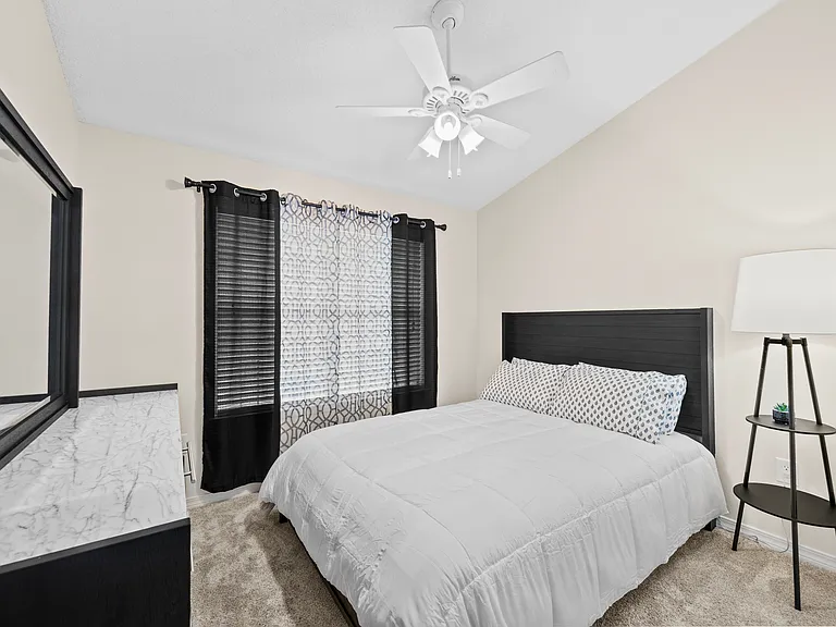 8551 Wilburn Cv — Photo 20