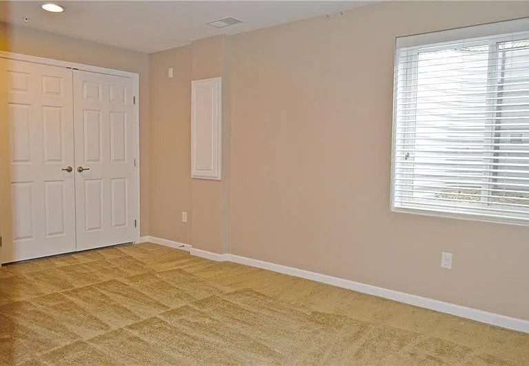 317 Maple Ridge Dr — Photo 13