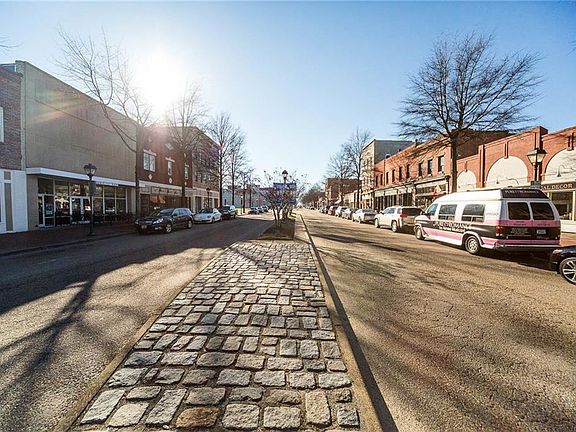 3rd image of 615 High St