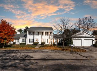 18 Boston Bay Rd, Perrysburg, OH 43551