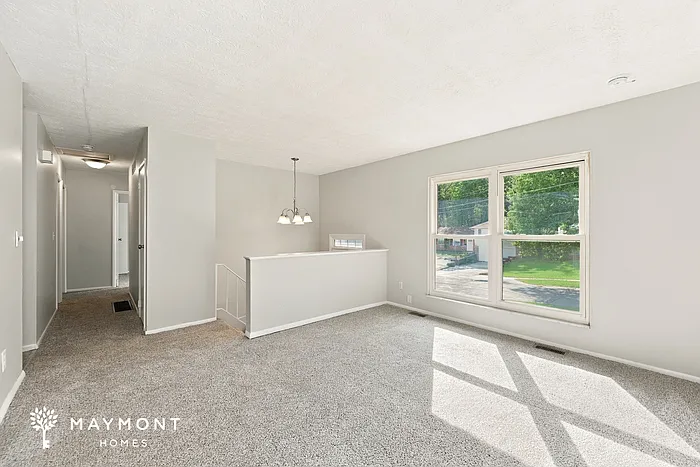 3 bed, 1.5 bath, 1524 sqft, $1,995 — Photo 4