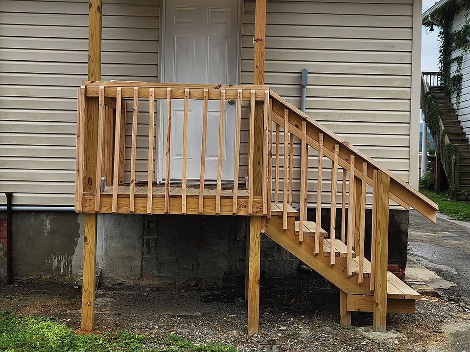 1st image of 822 Lamont St #2