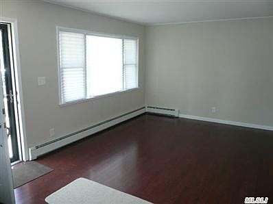 2nd image of 1667 Temple Dr
