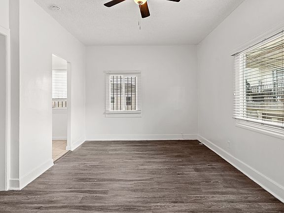 4th image of 1424 Chestnut Ave APT 15