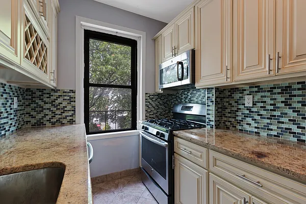 Rented by Corcoran | media 12