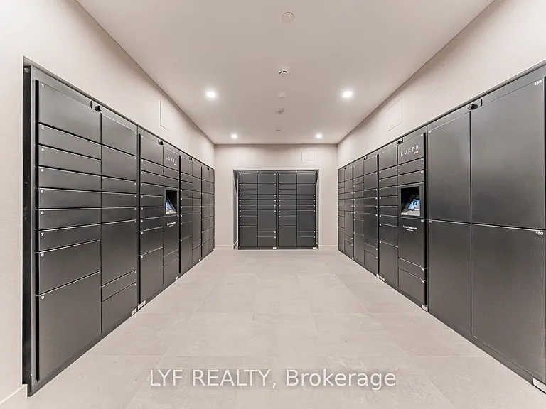 91 Montclair Ave #826 — Photo 24
