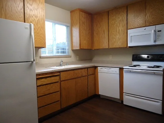 925 Oak Lawn Ave #2 — Photo 5
