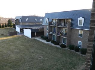 105 Freeman Green Dr APT 3B, Elizabethtown, KY 42701
