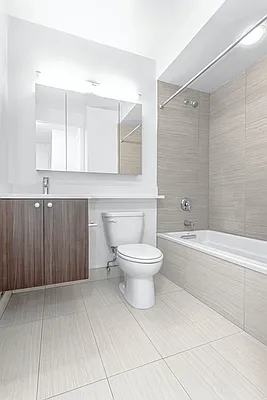 Rented by Olnick Organization | media 20