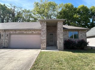 705 S Stoney Brook Dr, Muncie, IN 47304