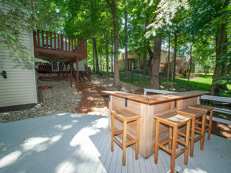 973 Hollow Creek Dr — Photo 31