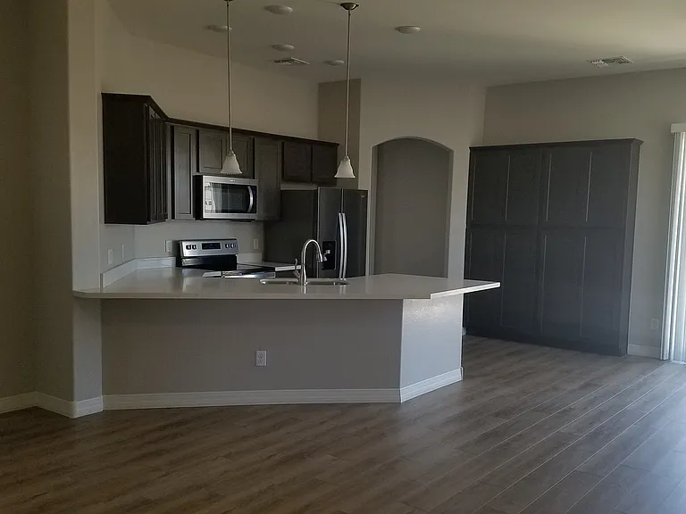 4972 N Medford Way — Photo 6