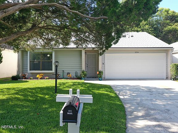 3rd image of 2724 VERSAILLES Court